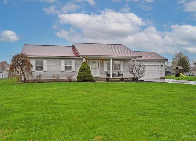 Property at 124 Glenavy Dr, Lynchburg, OH 45142, 3 beds, 2 baths