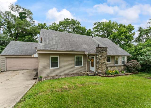 Property at 405 Hyde Park Dr, Hamilton, OH 45013, 4 beds, 2 baths