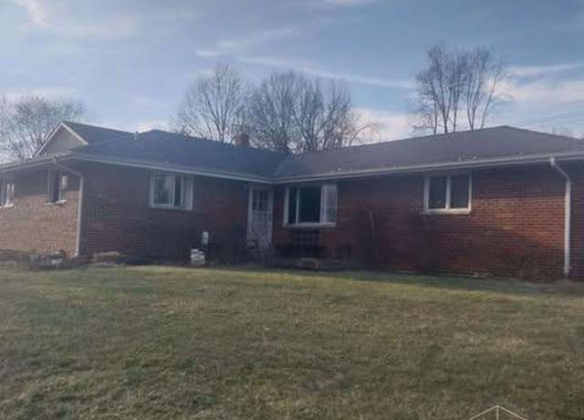 Property at 100 Tari Ct, Hamilton, OH 45013, 4 beds, 2 baths