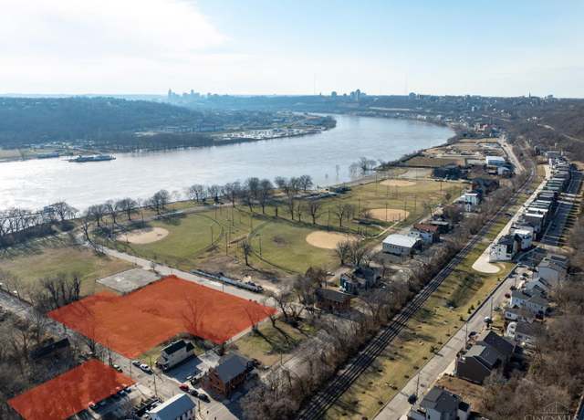 Property at 240 Watson St, Cincinnati, OH 45226
