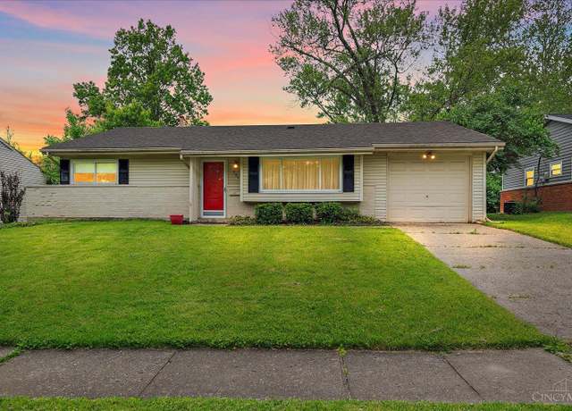 Property at 805 Smiley Ave, Forest Park, OH 45240, 3 beds, 1.5 baths