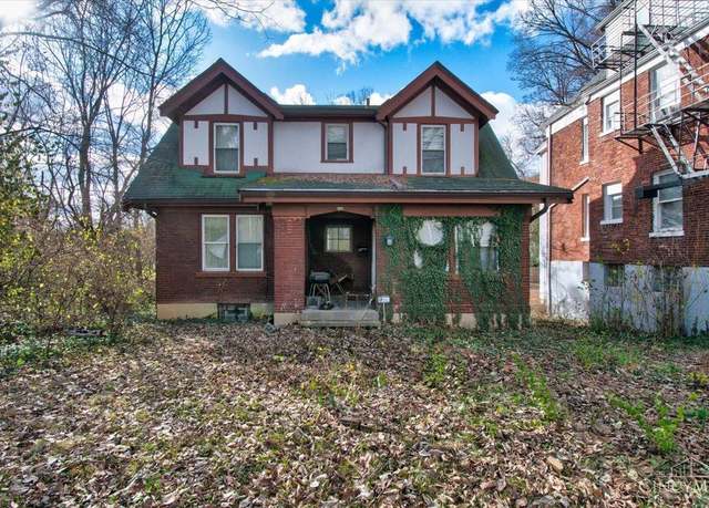 Property at 813 S Fred Shuttlesworth Cir, Cincinnati, OH 45229, 3 beds, 1 bath