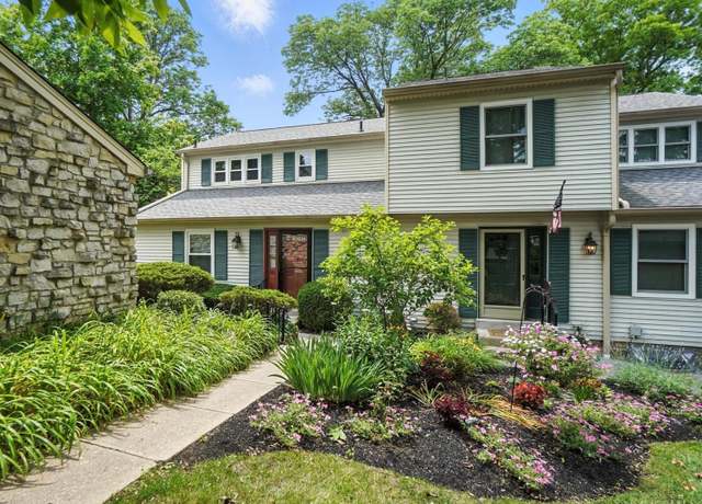 Property at 1101 Shakertown Ct, Montgomery, OH 45242, 3 beds, 3.5 baths
