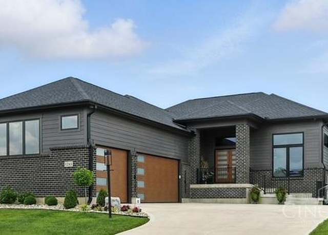 Property at 1241 Normandy Rue, Clearcreek Twp., OH 45458, 4 beds, 3.5 baths
