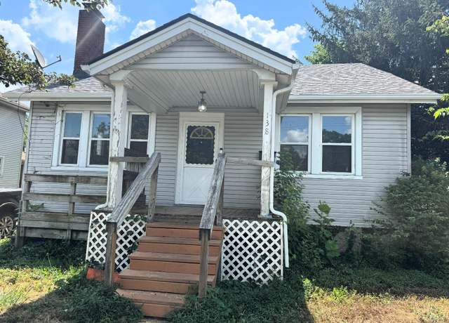 Property at 138 Whipple St, Cincinnati, OH 45233, 2 beds, 1 bath
