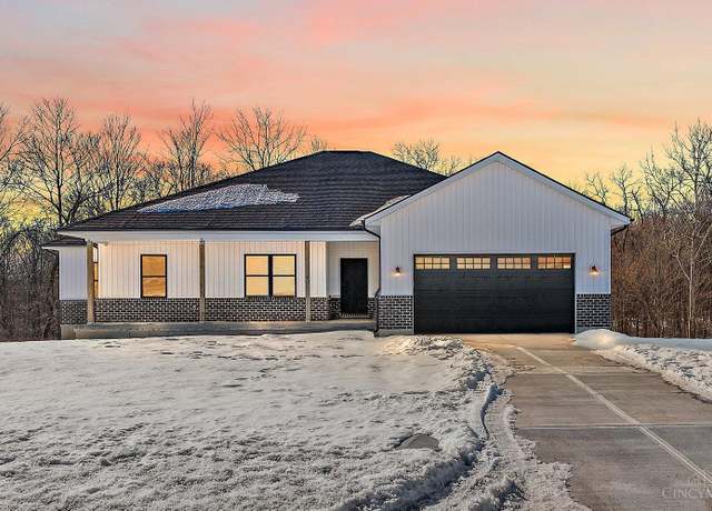 Property at 1413 Waycross Rd, Forest Park, OH 45240, 5 beds, 3.5 baths
