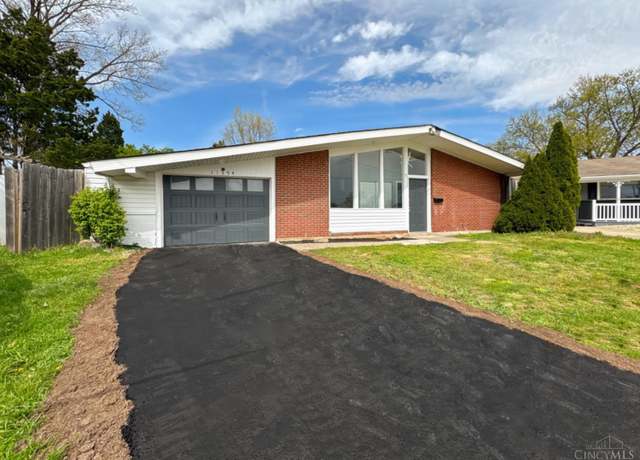 Property at 11594 Gerity Ct, Forest Park, OH 45240, 3 beds, 2 baths