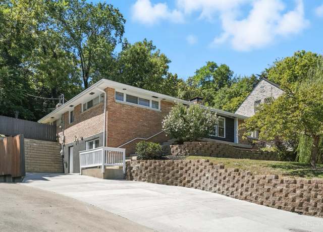 Property at 346 Hyde Park Dr, Hamilton, OH 45013, 4 beds, 2 baths