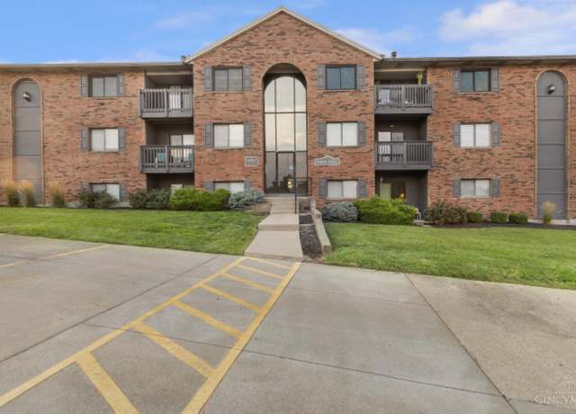 Property at 9489 Woodland Hls, West Chester, OH 45069, 2 beds, 1.5 baths