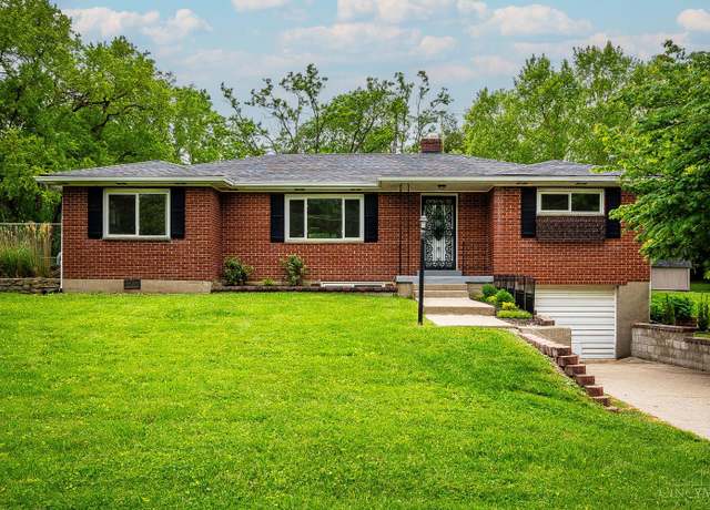 Property at 8207 Sunburst Dr, West Chester, OH 45241, 3 beds, 2.5 baths
