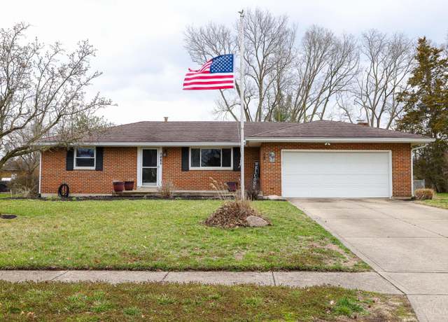 Property at 5485 Coolbrook Dr, Fairfield, OH 45014, 3 beds, 2.5 baths