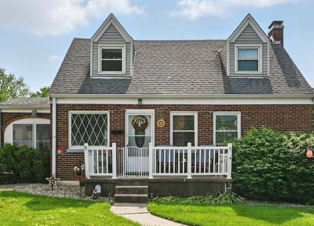 Property at 5462 Philloret Dr, Green Twp, OH 45239, 2 beds, 1.5 baths