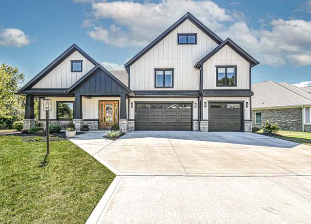 Property at 900 Hidden Branches Dr, Centerville, OH 45458, 3 beds, 2.5 baths