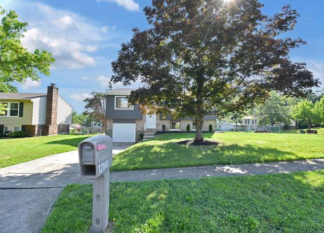 Property at 12044 Hazelhurst Dr, Springfield Twp., OH 45240, 4 beds, 2 baths