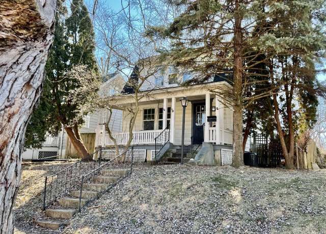 Property at 763 Greenlawn Ave, Dayton, OH 45403, 2 beds, 1 bath
