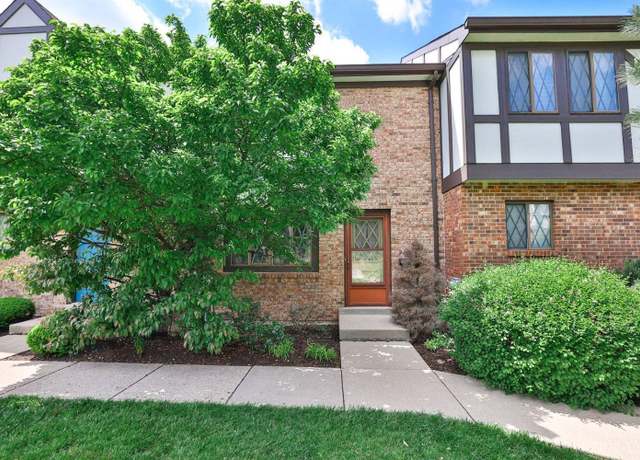 Property at 9446 Haddington Ct, Colerain Twp, OH 45251, 2 beds, 1.5 baths
