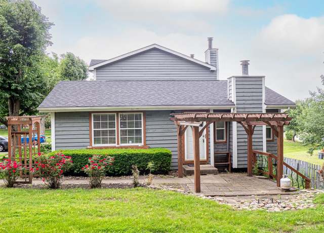 Property at 7 Nicolson Cir, Fairfield, OH 45014, 2 beds, 1.5 baths