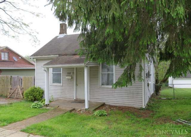 Property at 208 Johnson St, Hillsboro, OH 45133, 3 beds, 1.5 baths
