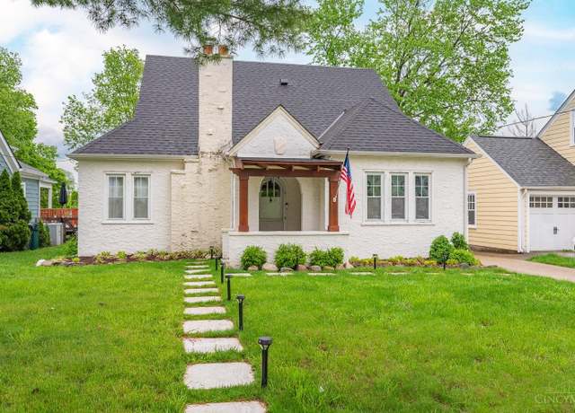 Property at 7114 Maple Ave, Madeira, OH 45243, 3 beds, 2 baths