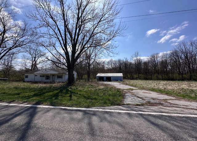 Property at 2084 Martinsville Rd, Clark Twp, OH 45146