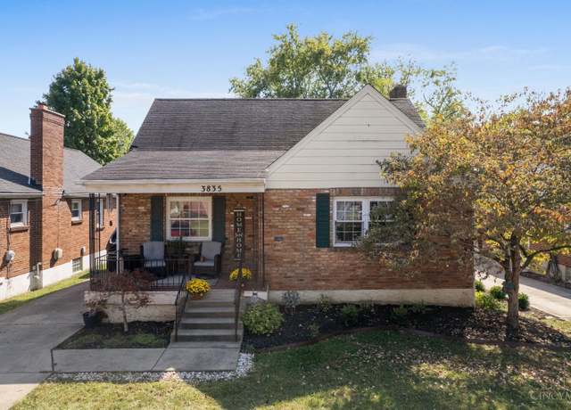 Property at 3835 Thornton Dr, Silverton, OH 45236, 4 beds, 2 baths