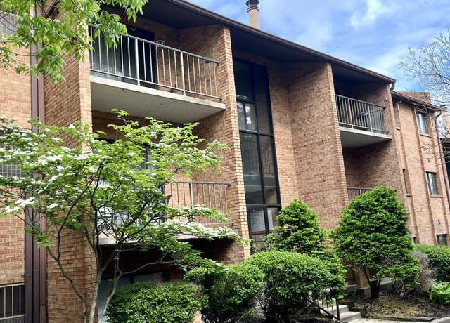 Property at 522 Riddle Rd #24, Cincinnati, OH 45220, 2 beds, 1.5 baths