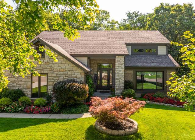 Property at 8718 Eagle Ridge Dr, West Chester, OH 45069, 3 beds, 2.5 baths