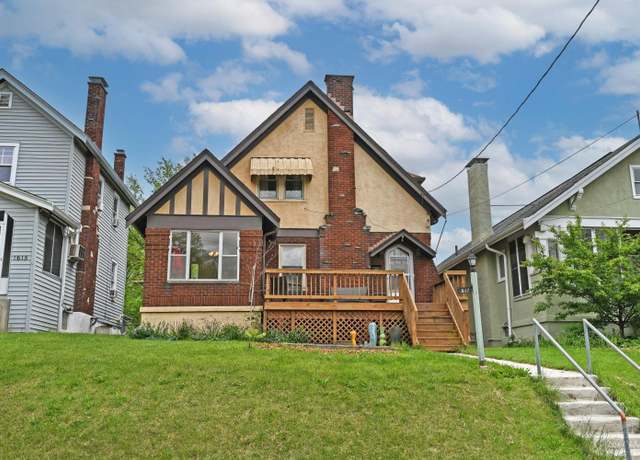 Property at 1617 N Argyle Pl, Cincinnati, OH 45223, 3 beds, 1 bath