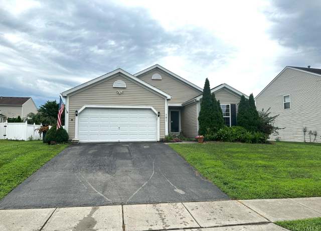 Property at 191 Lakeview Dr, Franklin, OH 45005, 3 beds, 2 baths