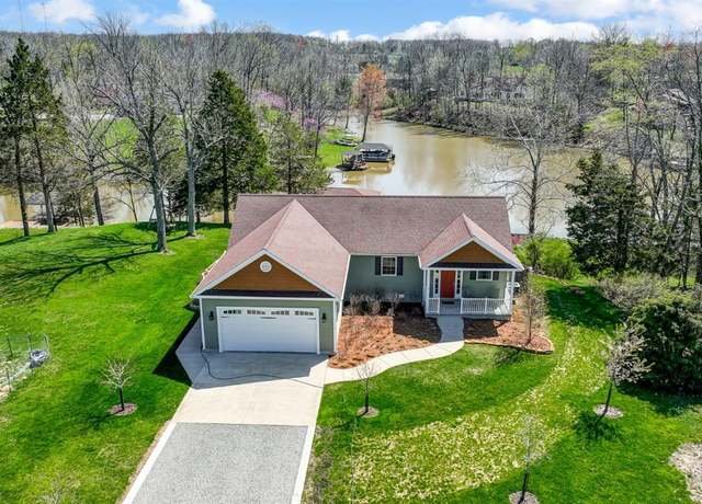 Property at 54 Indian Dr, Jackson Twp, OH 45171, 4 beds, 3.5 baths
