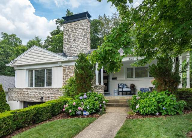 Property at 1022 Urbancrest Pl, Cincinnati, OH 45226, 3 beds, 2 baths