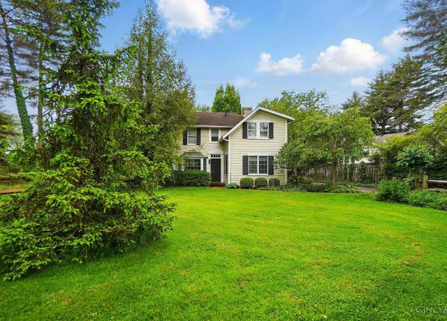 Property at 8825 Old Indian Hill Rd, Indian Hill, OH 45243, 3 beds, 3 baths