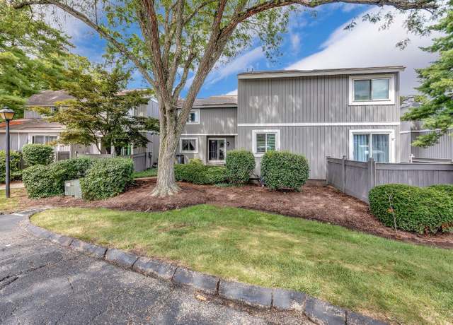 Property at 58 Twin Lakes Dr, Fairfield, OH 45014, 3 beds, 2.5 baths