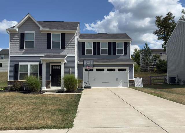 Property at 5820 Woodcreek Dr, Middletown, OH 45042, 3 beds, 2.5 baths