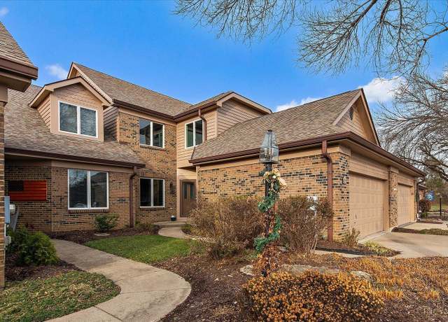 Property at 135 Pond Run Cir, Hamilton, OH 45013, 3 beds, 2.5 baths