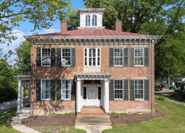 Property at 286 S South St, Wilmington, OH 45177, 4 beds, 1 bath