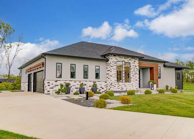 Property at 2268 Presley Ct, Clearcreek Twp., OH 45036, 4 beds, 4.5 baths