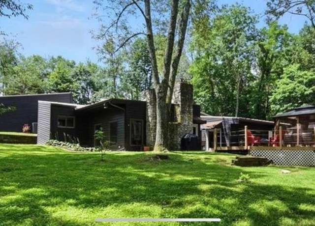 Property at 1120 Crooked Creek Ln, Pierce Twp, OH 45157, 4 beds, 2 baths