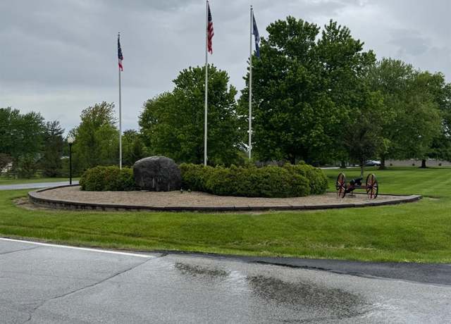 Property at 1 Horse Shoe Dr, Sardinia, OH 45171