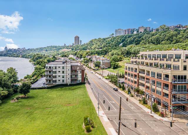 Property at 2260 Riverside Dr #206, Cincinnati, OH 45202, 2 beds, 2 baths