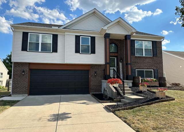 Property at 909 Regency Ct, Trenton, OH 45067, 3 beds, 2 baths