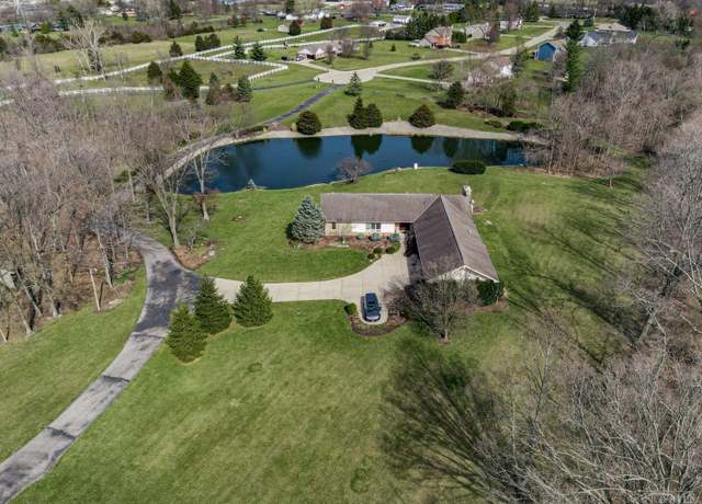 Property at 3155 Countryside Ln, Springboro, OH 45342, 3 beds, 3.5 baths
