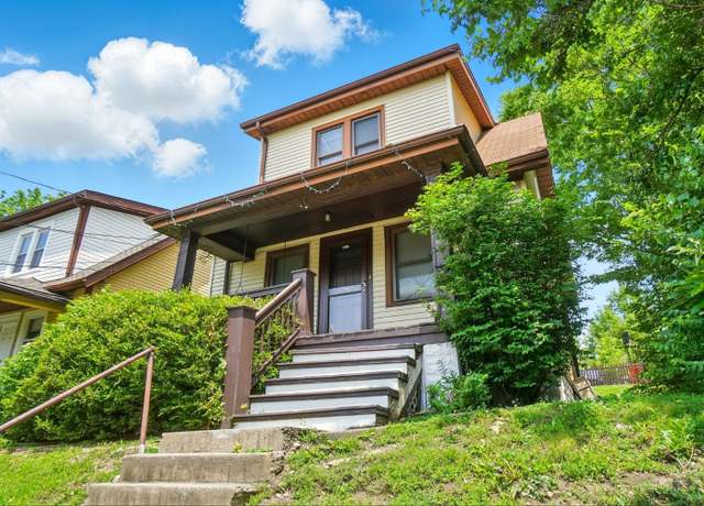 Property at 212 Atkinson St, Cincinnati, OH 45219, 2 beds, 1 bath
