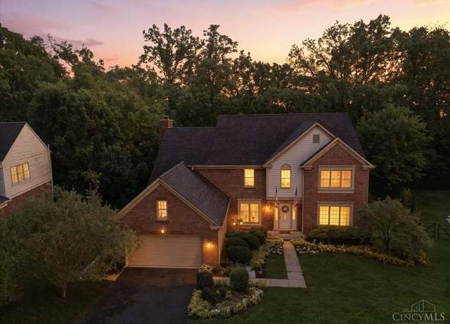 Property at 7976 Ashley View Dr, Cincinnati, OH 45227, 4 beds, 3.5 baths