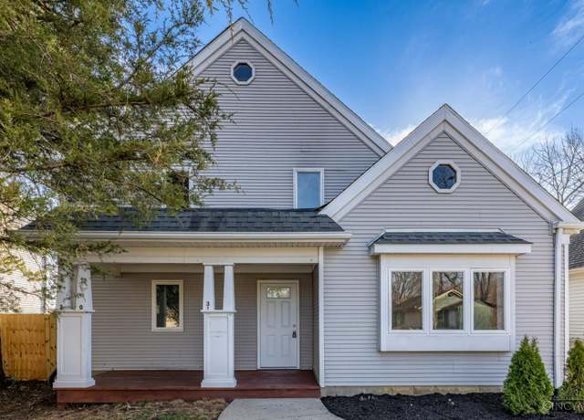 Property at 30 Reaghs Way, Oxford, OH 45056, 5 beds, 2 baths