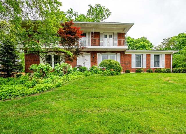 Property at 1513 Oak Knoll Ct, Fairfield, OH 45014, 4 beds, 2.5 baths
