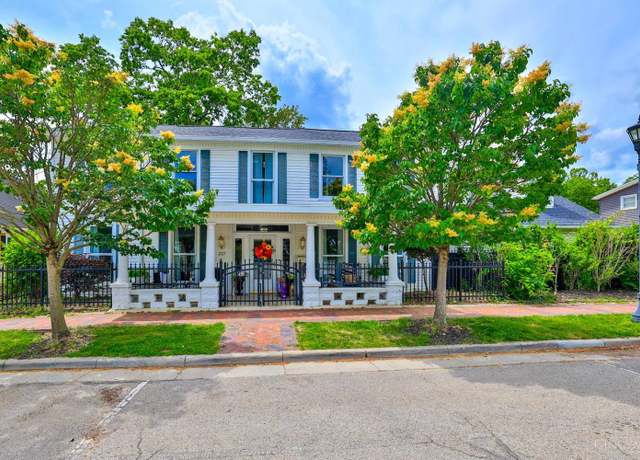 Property at 227 N Broadway St, Lebanon, OH 45036, 5 beds, 4 baths