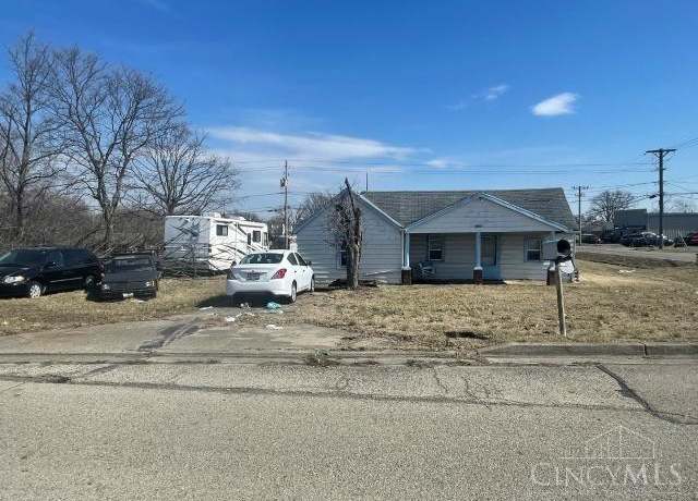 Property at 5586 Wadsworth Rd, Harrison Twp, OH 45414, 4 beds, 1 bath