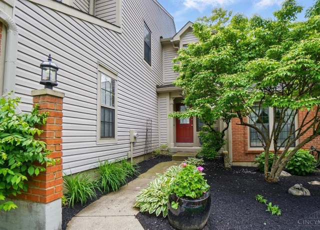 Property at 5277 Barony Pl, Sharonville, OH 45241, 2 beds, 2.5 baths