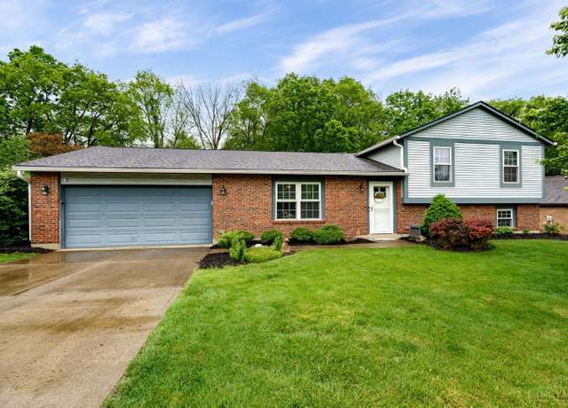 Property at 490 Queensgate Rd, Springboro, OH 45066, 5 beds, 3 baths